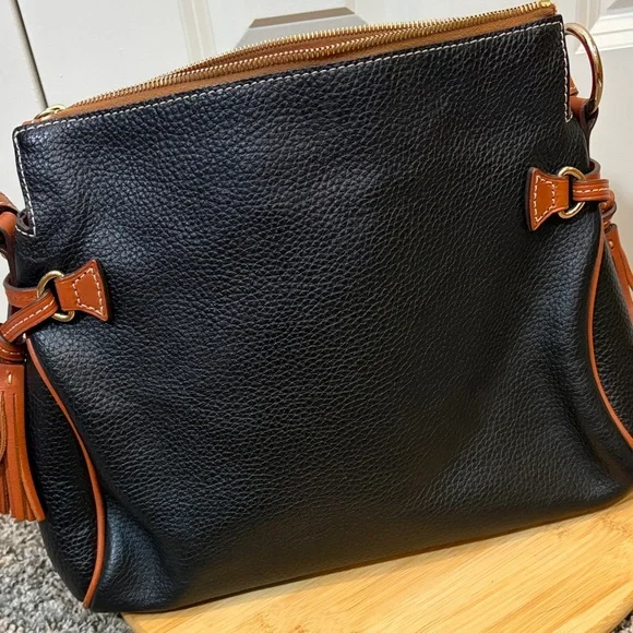 Dooney & Bourke Black and Tan Shoulder Bag Set - Picture 7 of 13